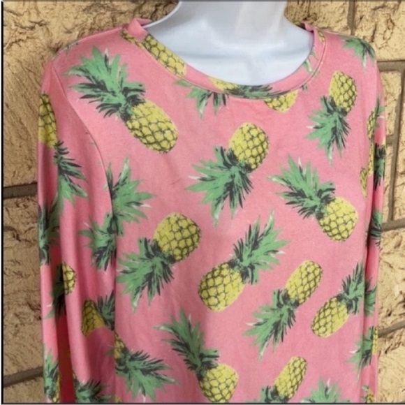 Wildfox Pineapple Palace Sweater, Small NWOT
Bloggers Favorite !!! long sleeve - Picture 9 of 16